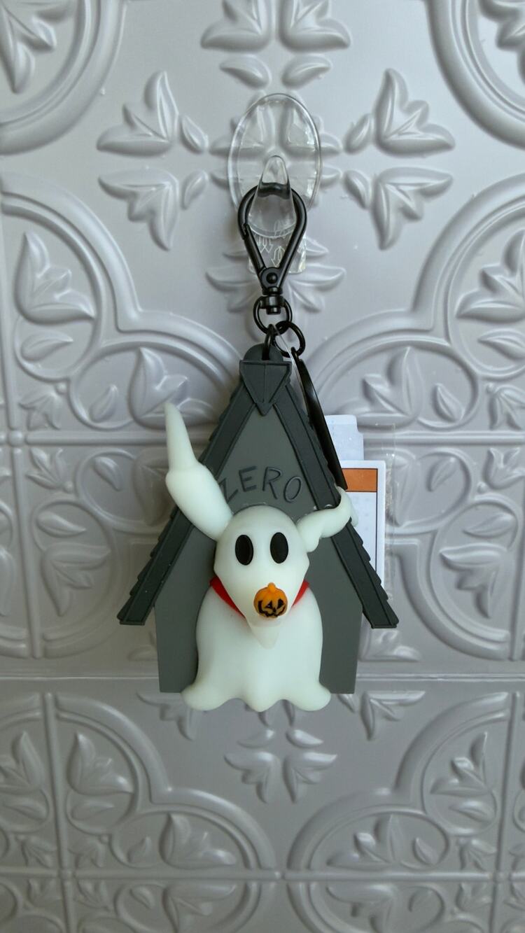 Bath & Body Works Nightmare Before Christmas Light-Up Zero PocketBac Holder NEW